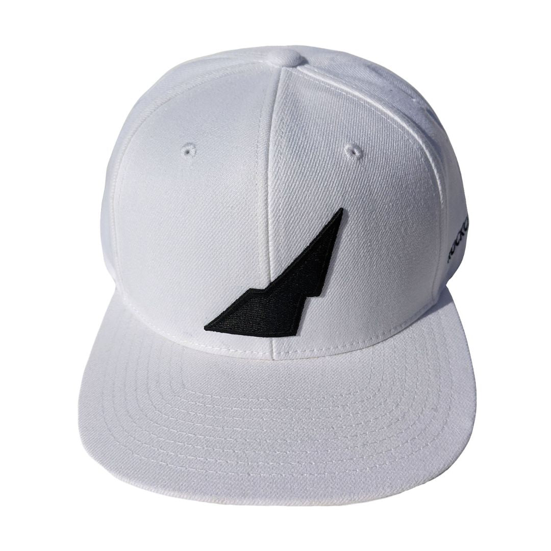 6 panel snapback black on white embroidery front