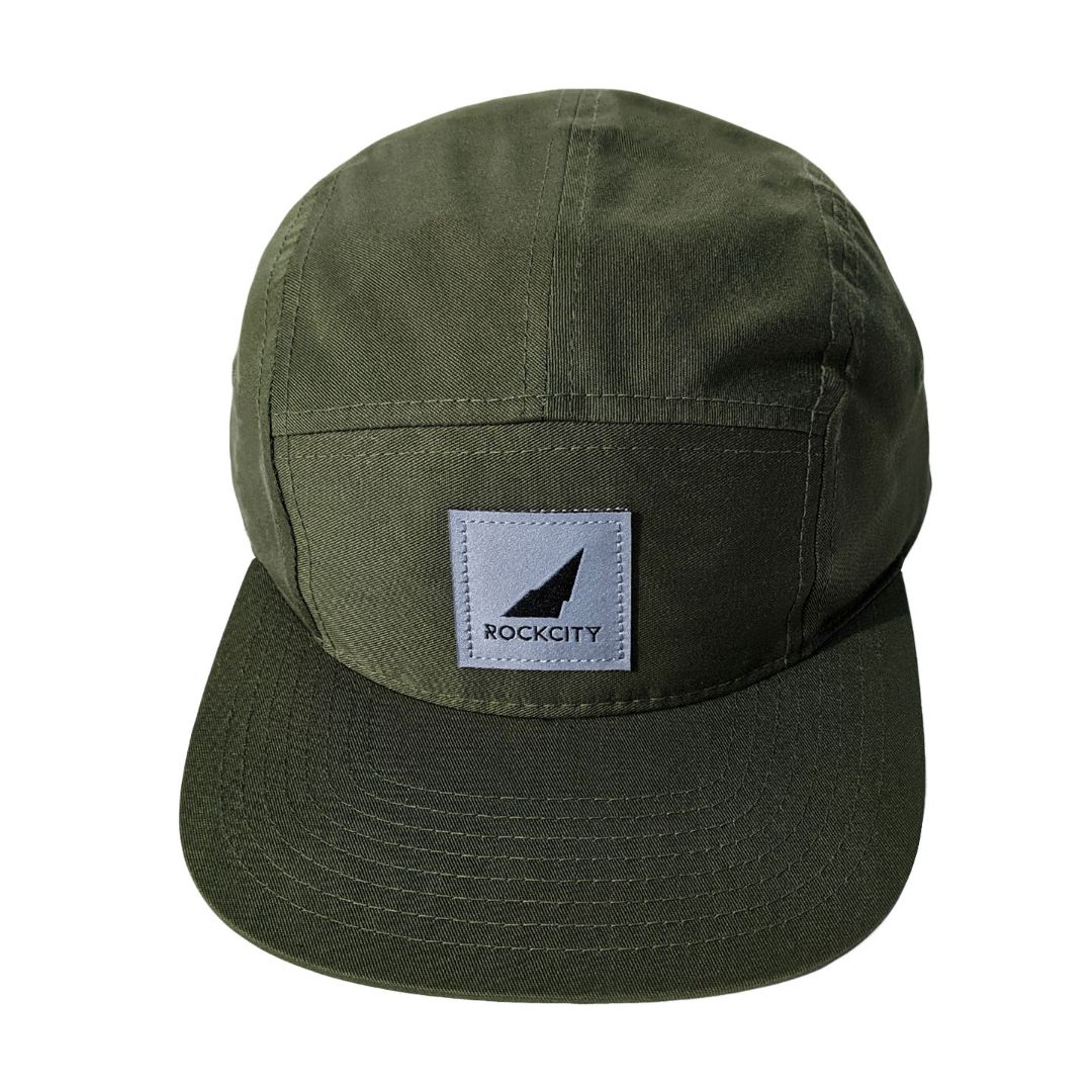 5 panel strapback silver on olive front