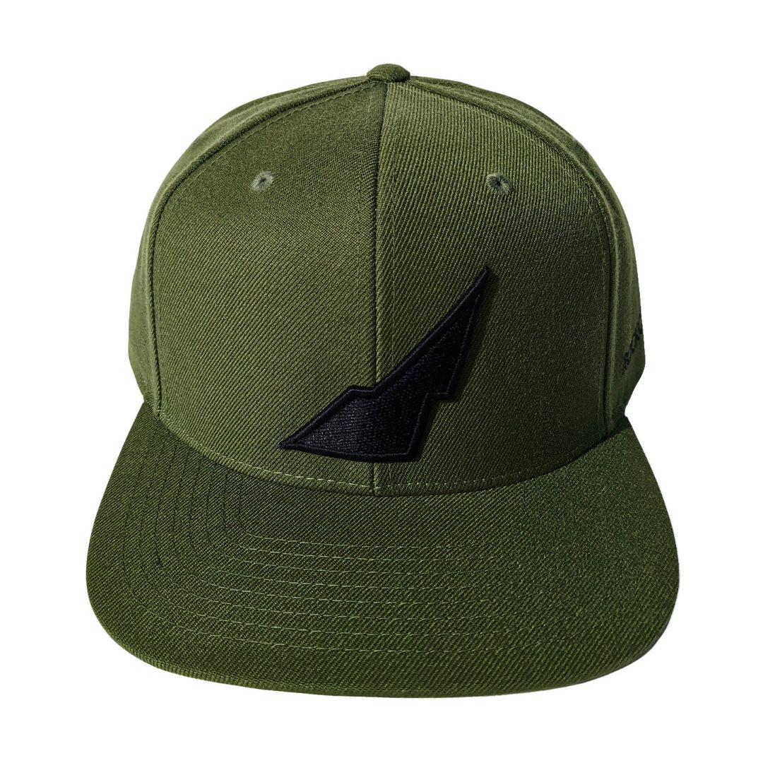 6 panel snapback black on olive embroidery front