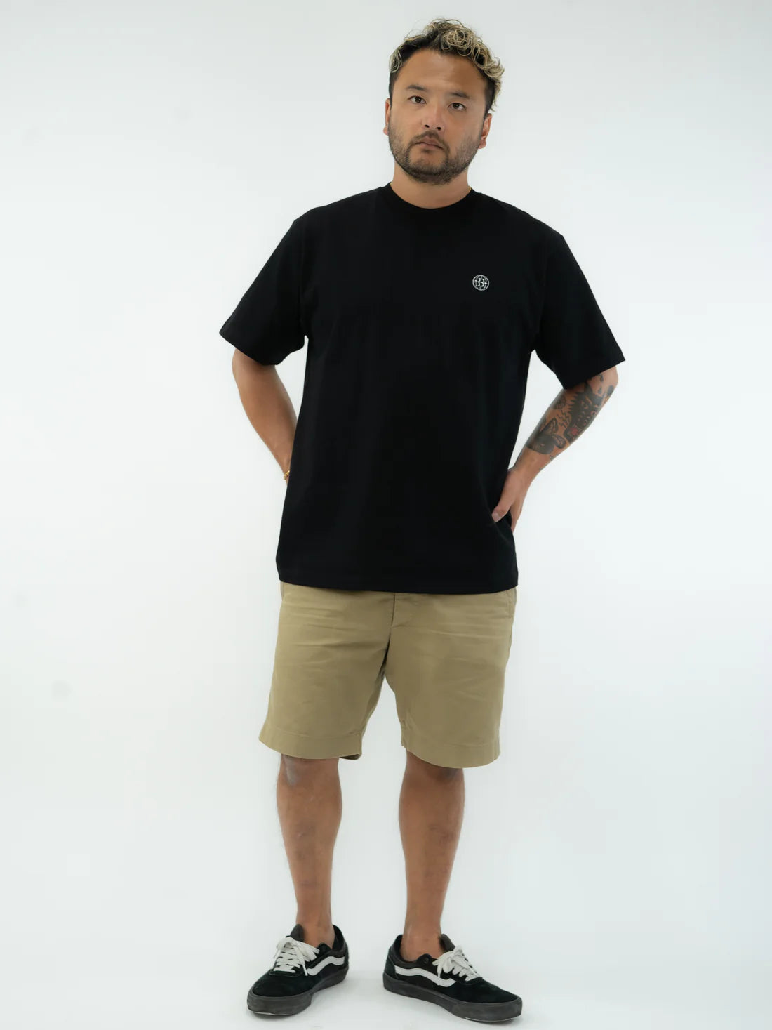 4T4A x MHAK Logo Tee - Black / Black