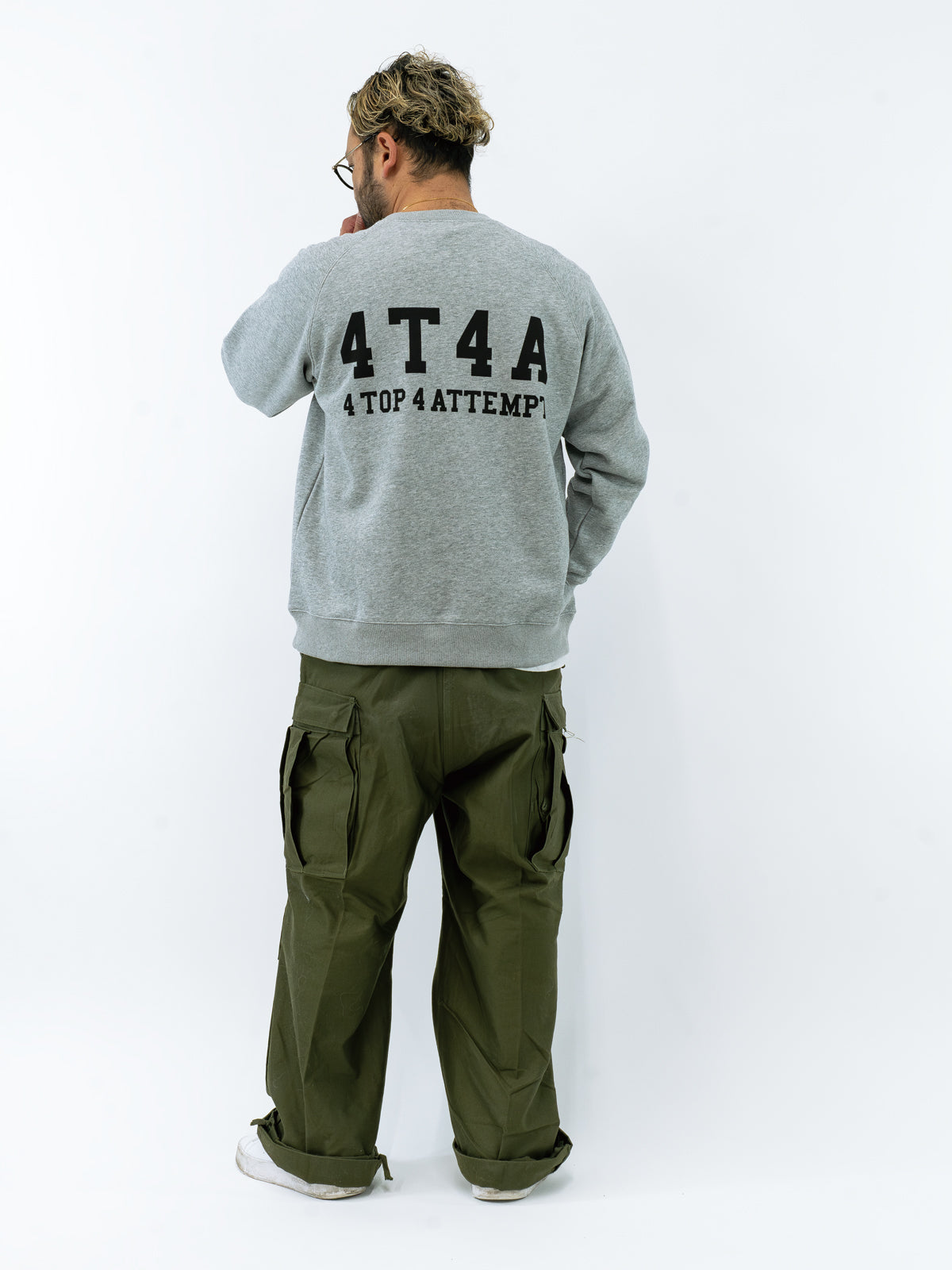 4T4A Crewneck - Grey